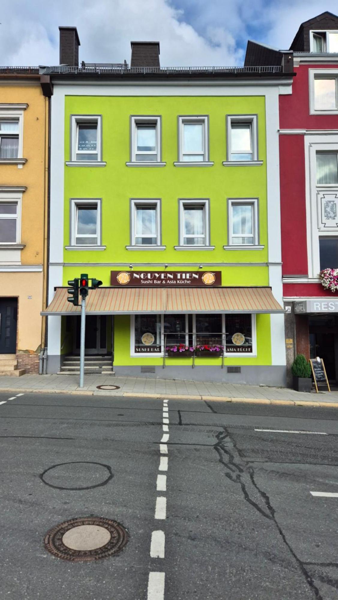 Schillerapartment Hof, Kueche, 24H Digital-Checkin, Parkplatz, Wlan250Mbit Хоф Экстерьер фото