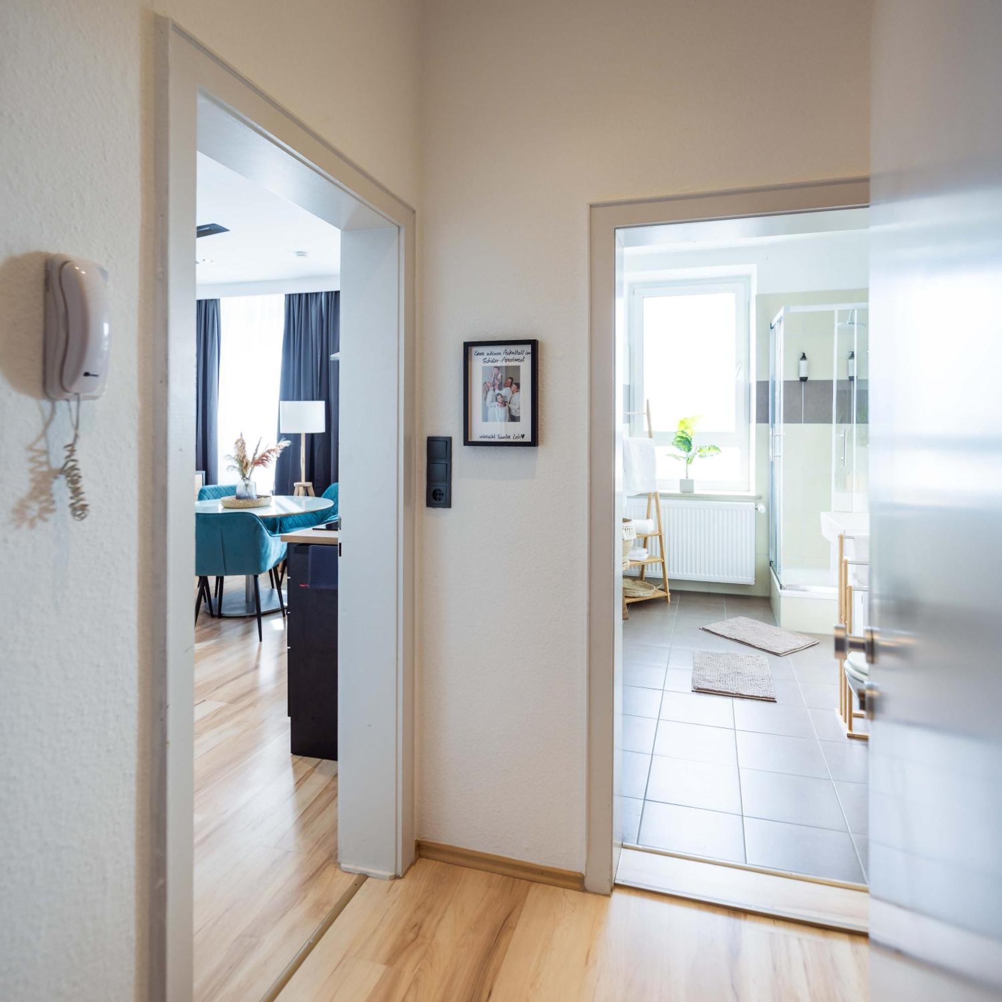 Schillerapartment Hof, Kueche, 24H Digital-Checkin, Parkplatz, Wlan250Mbit Хоф Экстерьер фото