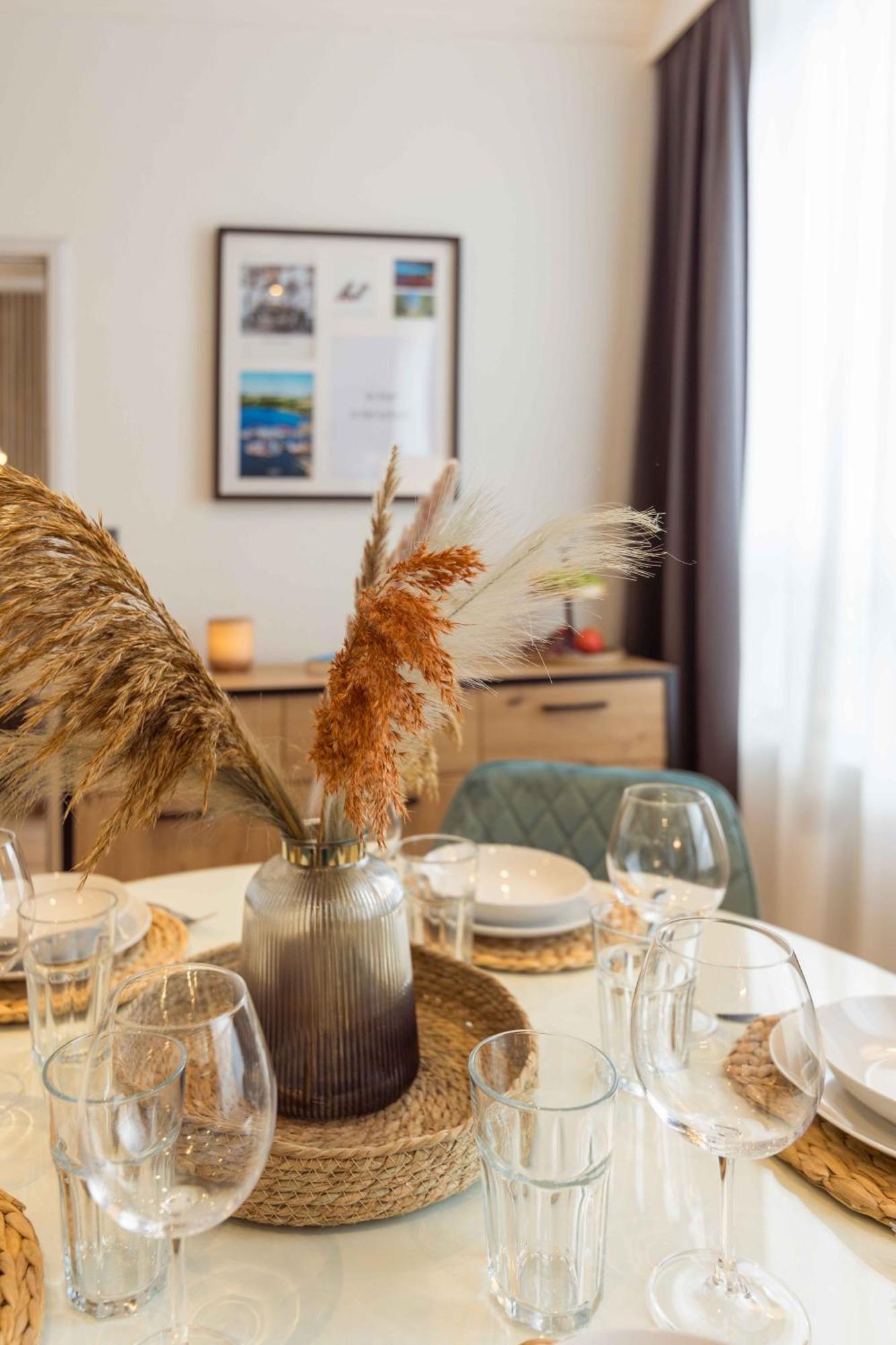 Schillerapartment Hof, Kueche, 24H Digital-Checkin, Parkplatz, Wlan250Mbit Хоф Экстерьер фото