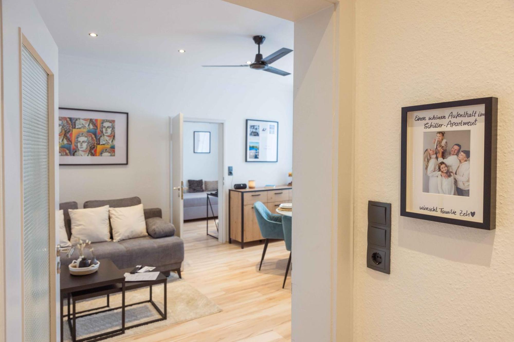 Schillerapartment Hof, Kueche, 24H Digital-Checkin, Parkplatz, Wlan250Mbit Хоф Экстерьер фото