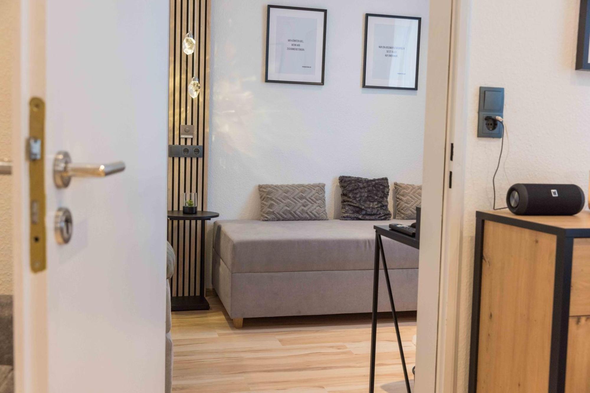 Schillerapartment Hof, Kueche, 24H Digital-Checkin, Parkplatz, Wlan250Mbit Хоф Экстерьер фото